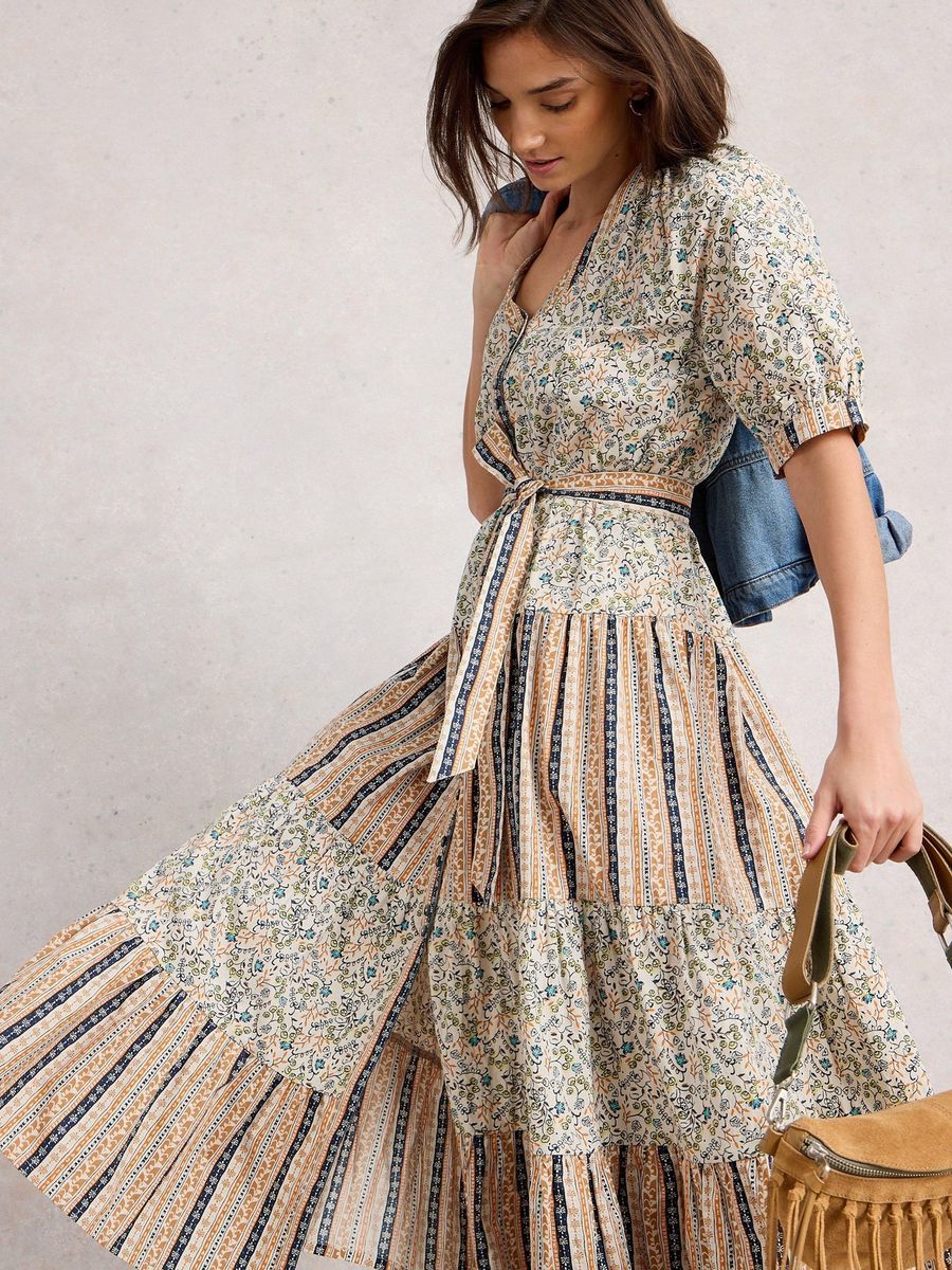 Gestuftes Midikleid mit Blumendruck