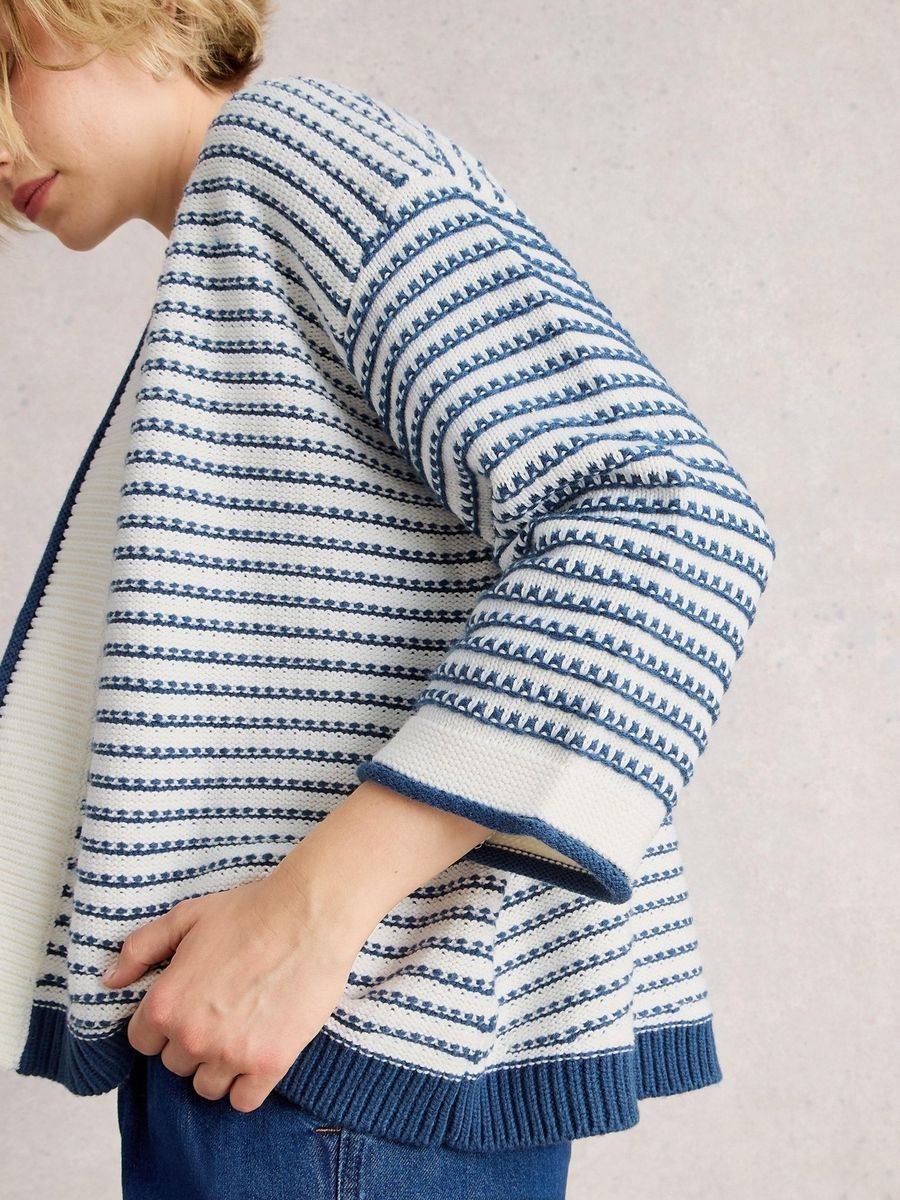 Gestreifte, offene Strickjacke aus Baumwollmischung