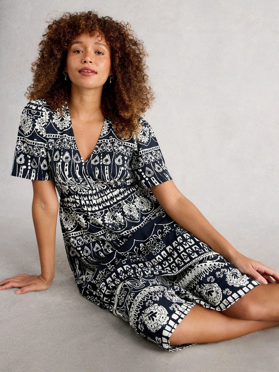 Bedrucktes Midikleid mit Empire-Taille