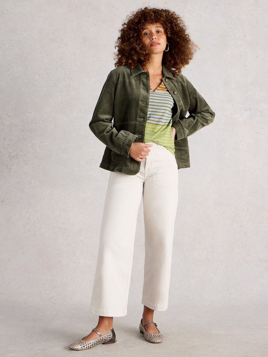 Cordjacke mit Taschen