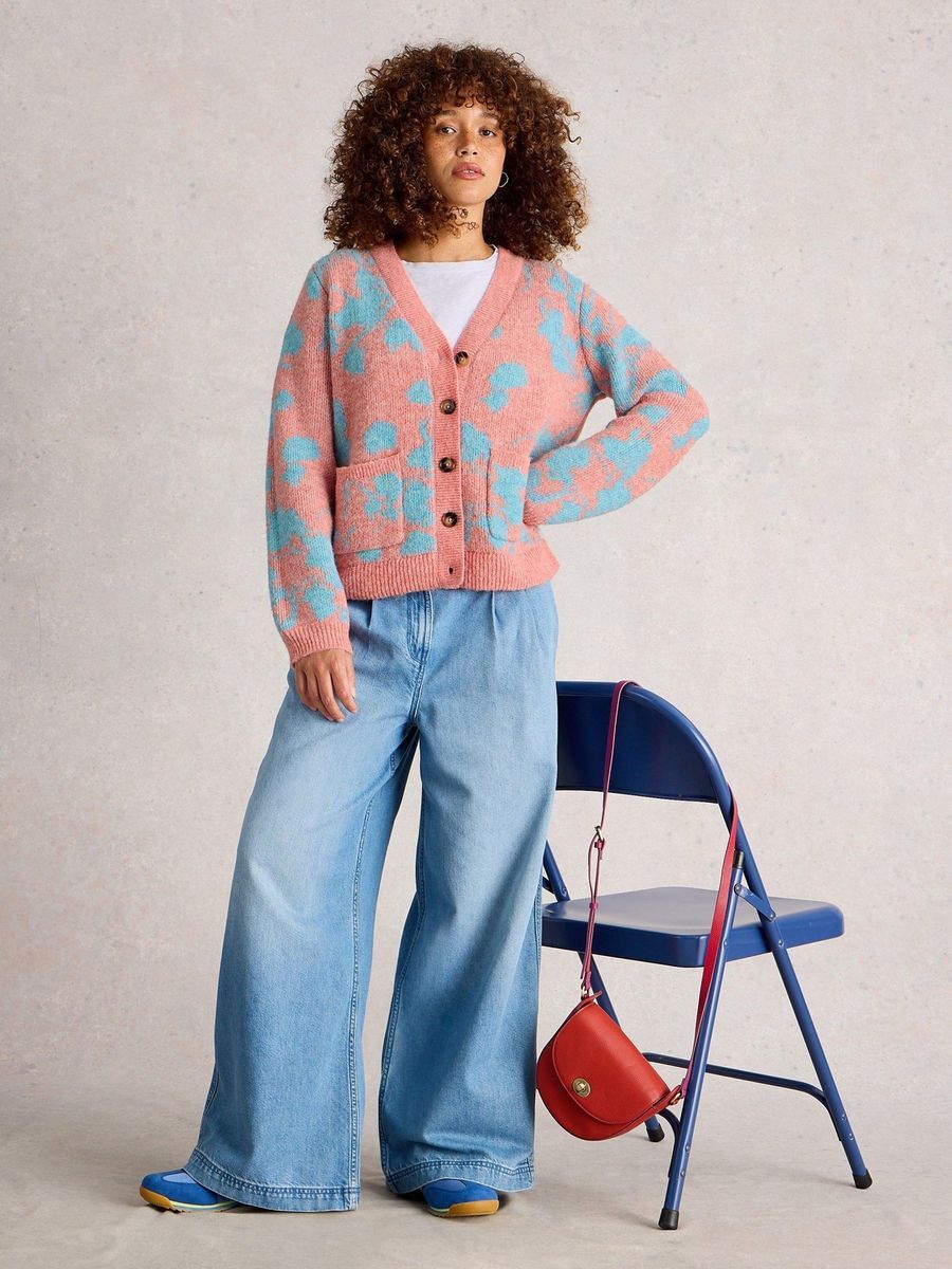Florale Strickjacke mit V-Ausschnitt