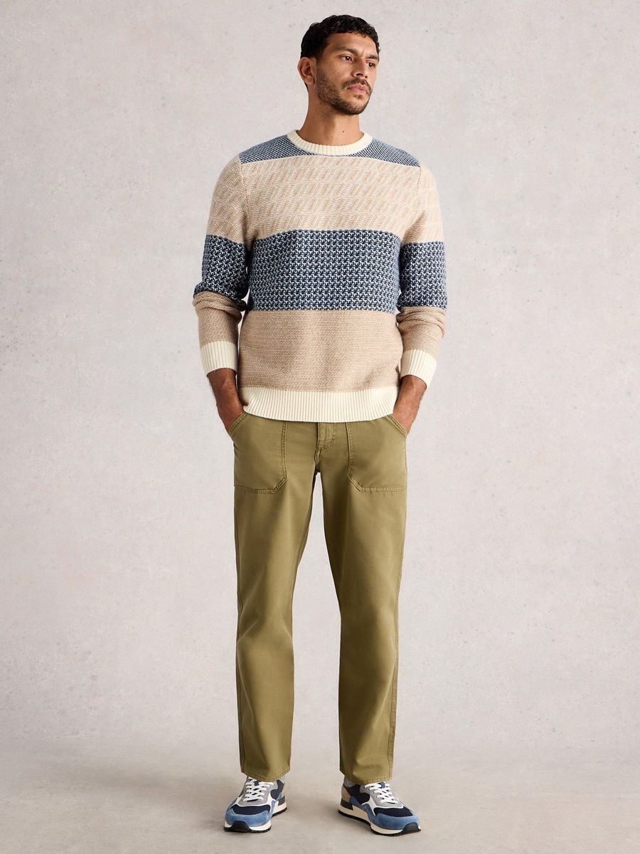 Gestreifter Strickpullover mit Rundhalsausschnitt