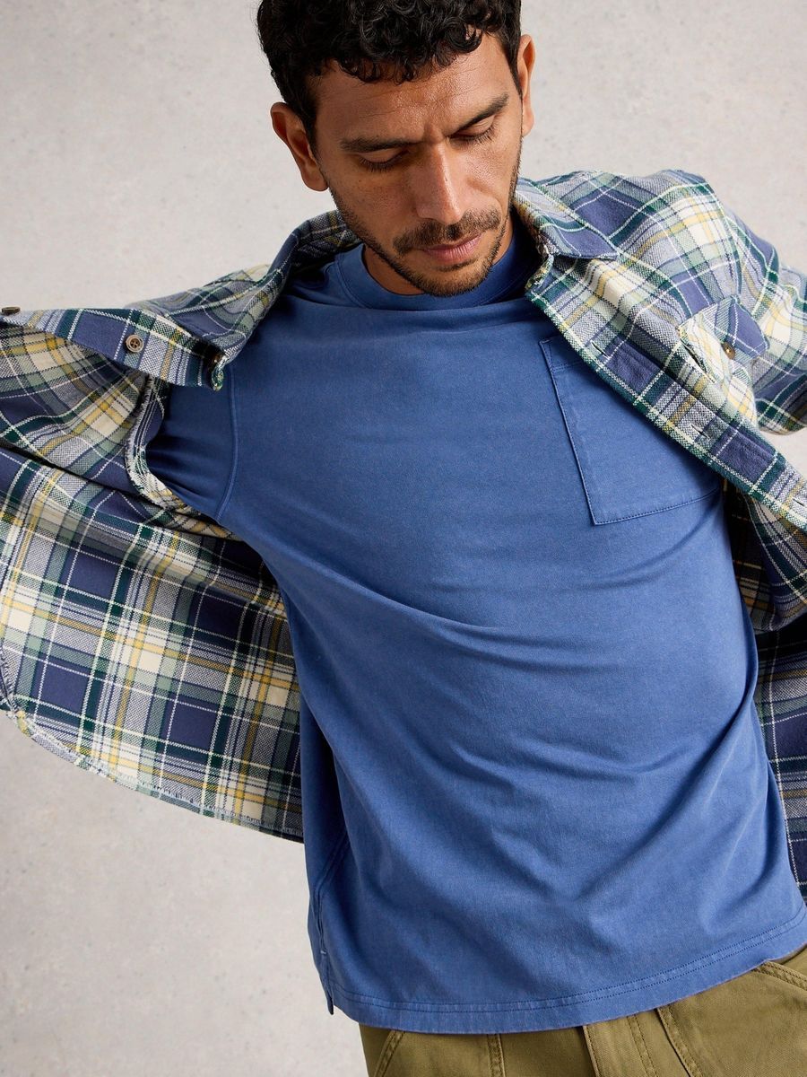 Klassisches Langarm-T-Shirt mit Tasche
