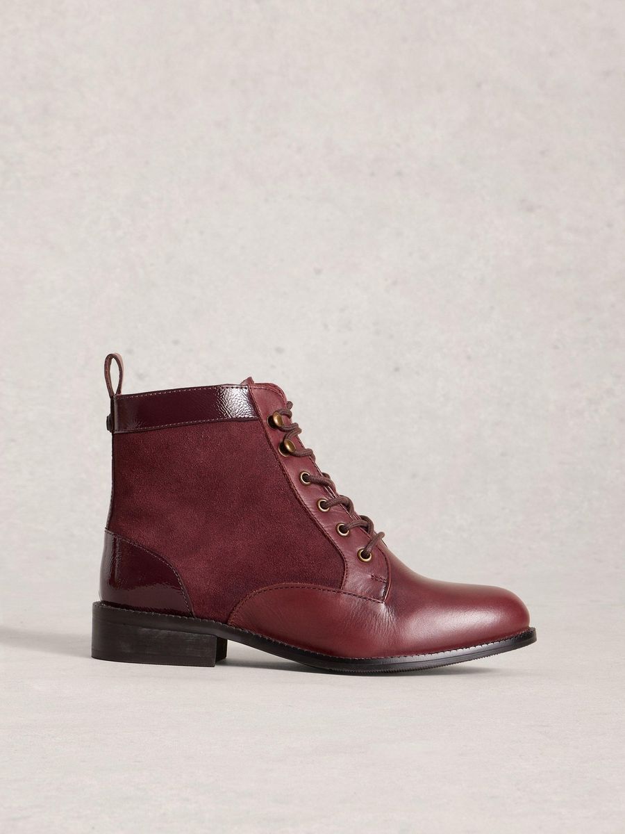 Burgunderfarbene Schnürstiefeletten
