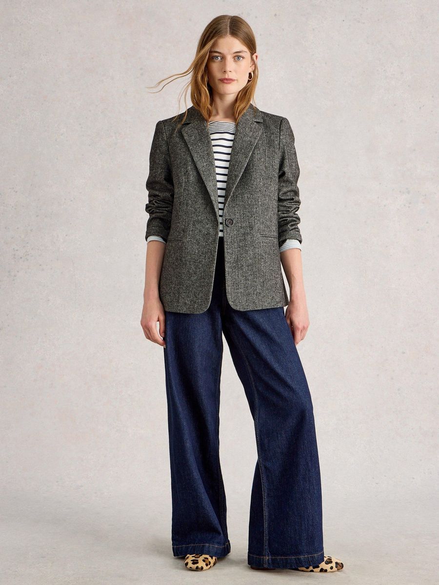 Taillierter Tweed-Blazer mit fallendem Revers