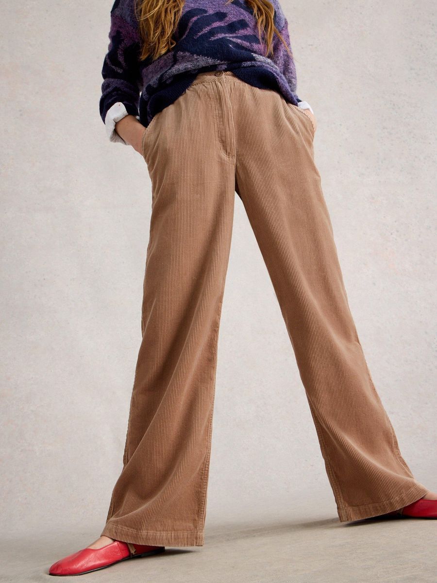 Cordhose mit weitem Bein