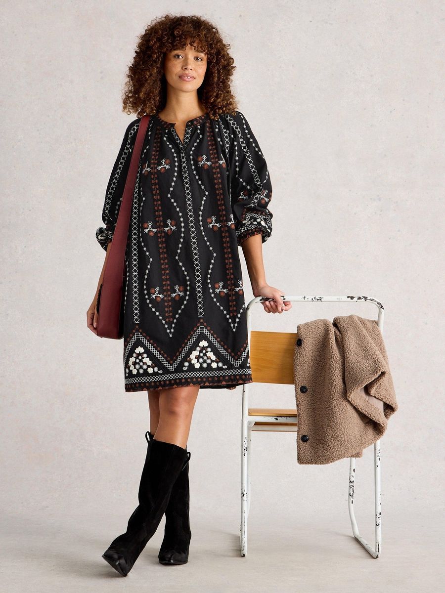 Besticktes Kleid aus Baumwollmischung