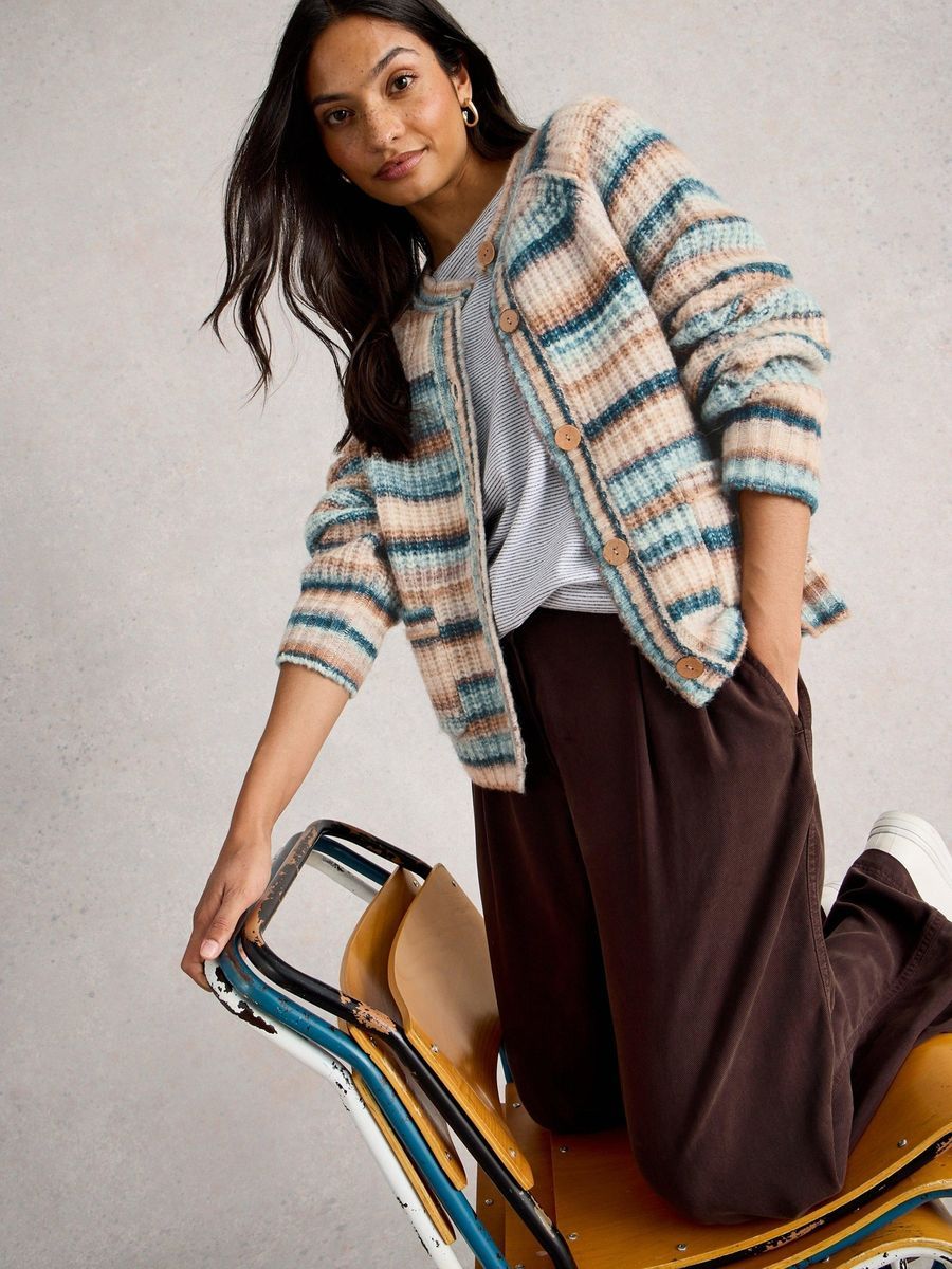 Gestreifte Strickjacke mit Space-Dye-Muster
