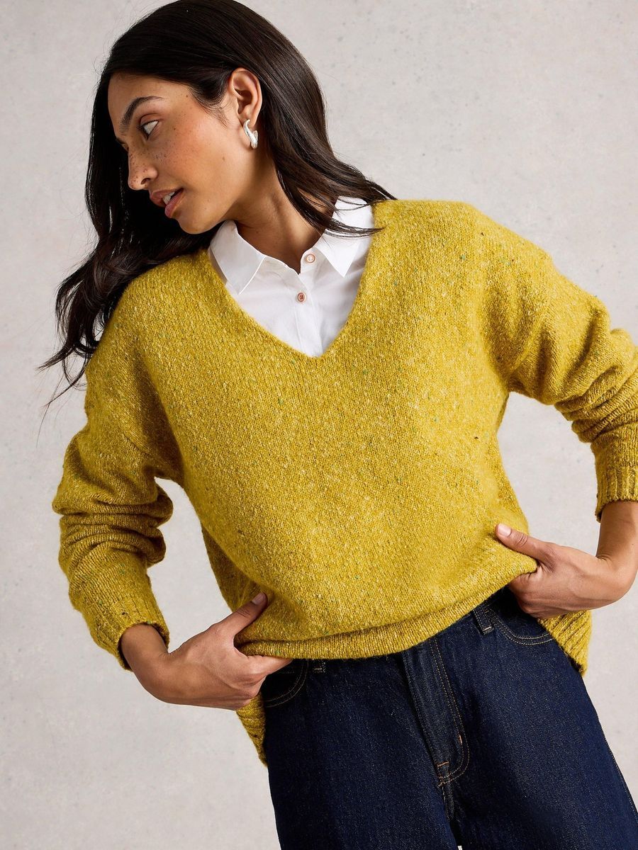 Strukturierter Strickpullover mit V-Ausschnitt