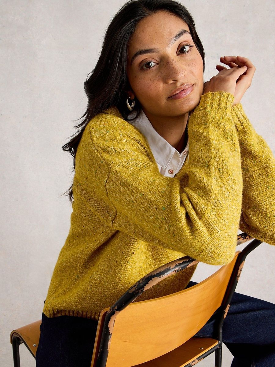 Strukturierter Strickpullover mit V-Ausschnitt