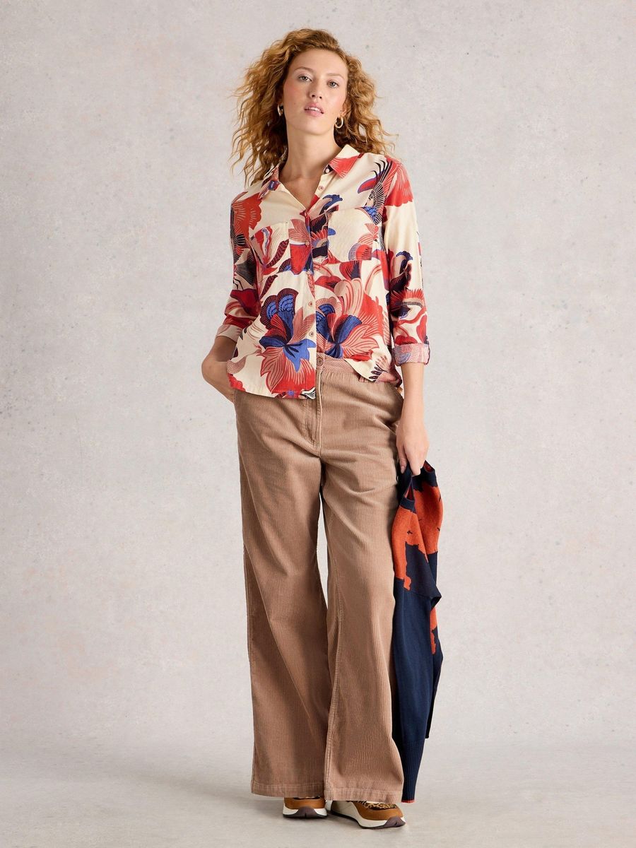 Blumig bedruckte Bluse mit Knopfleiste