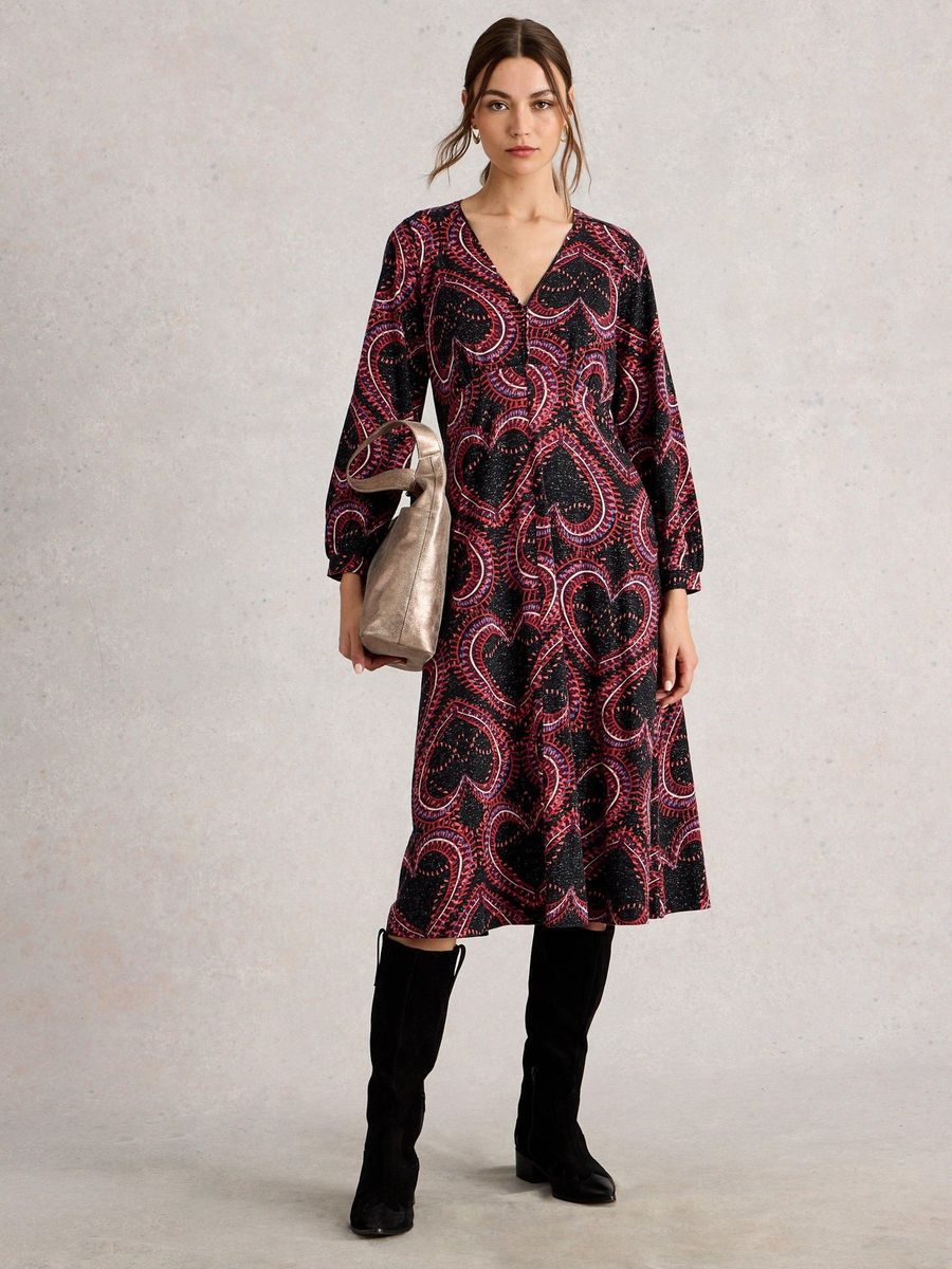 Glitzerndes Jerseykleid mit Herzmuster