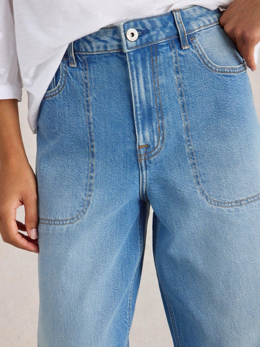 Weit geschnittene Utility-Jeans in voller Länge