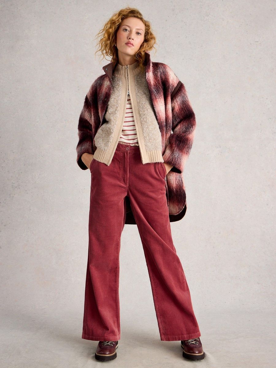 Cordhose mit weitem Bein