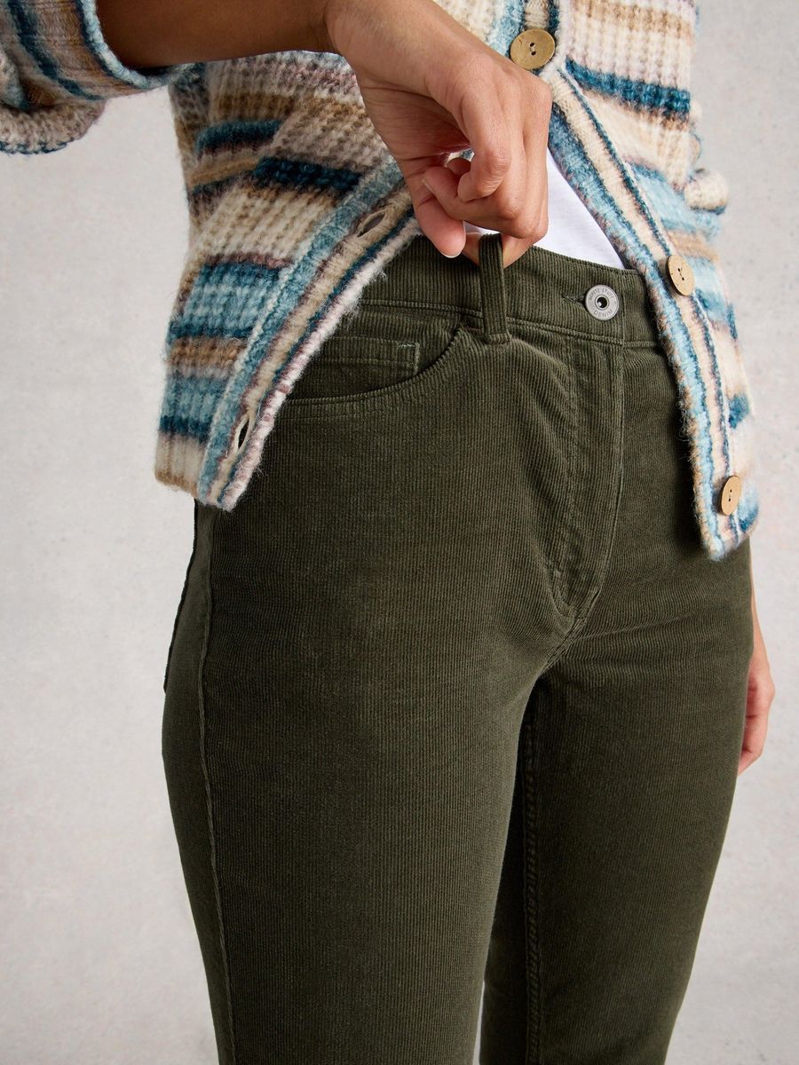 Klassische Cordhose schmale Passform