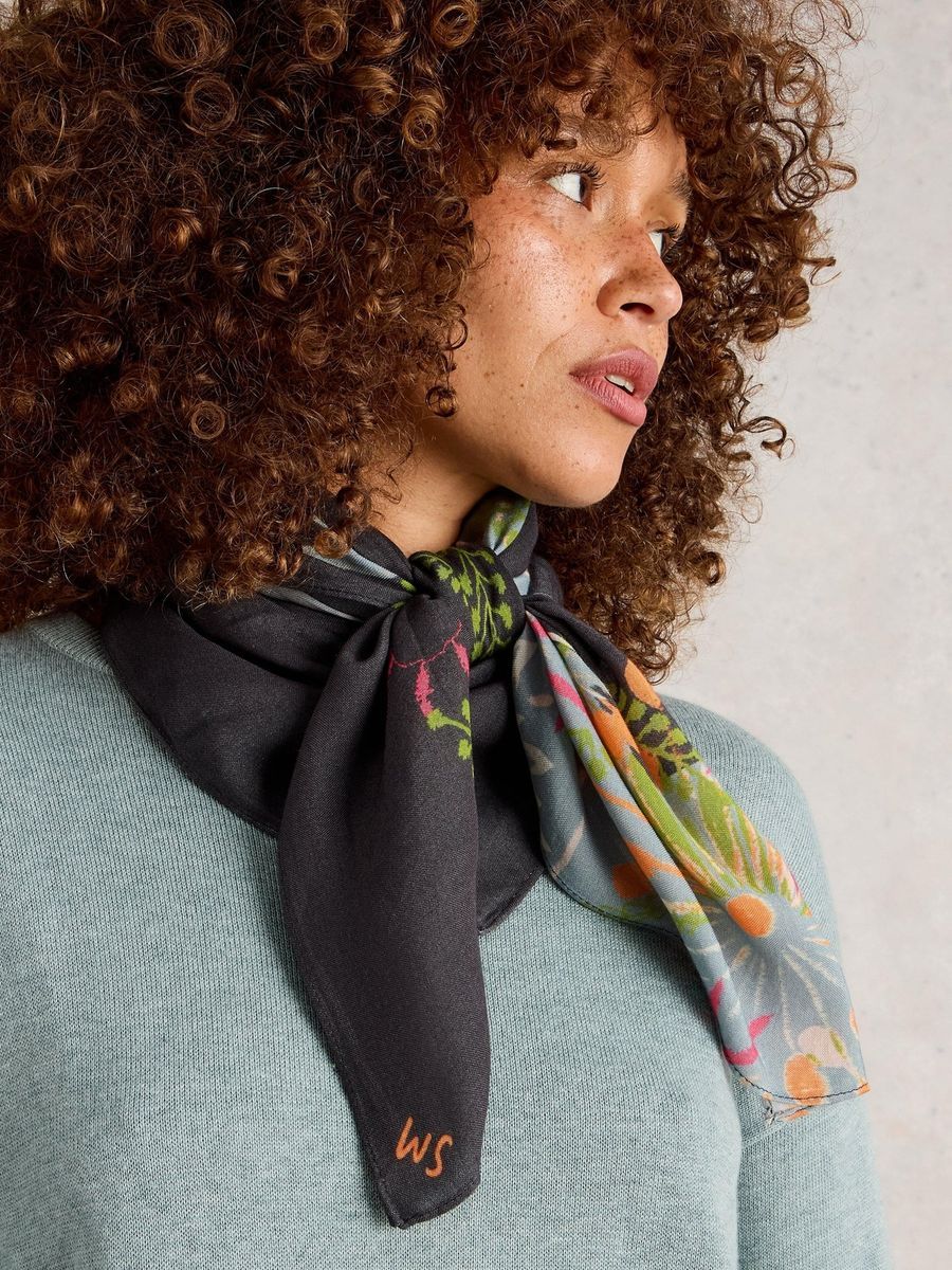 Bedrucktes Halstuch mit Blumenmuster