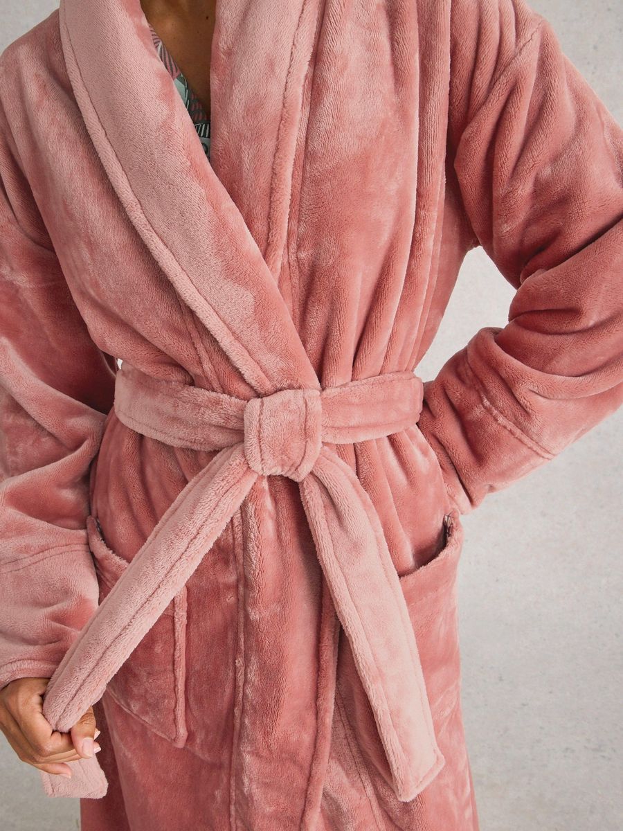 Langer flauschiger Fleece-Bademantel mit Taschen