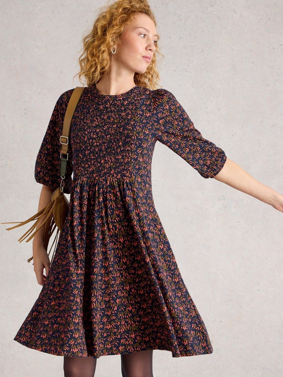Jerseykleid mit Smok-Einsatz und Blumendruck