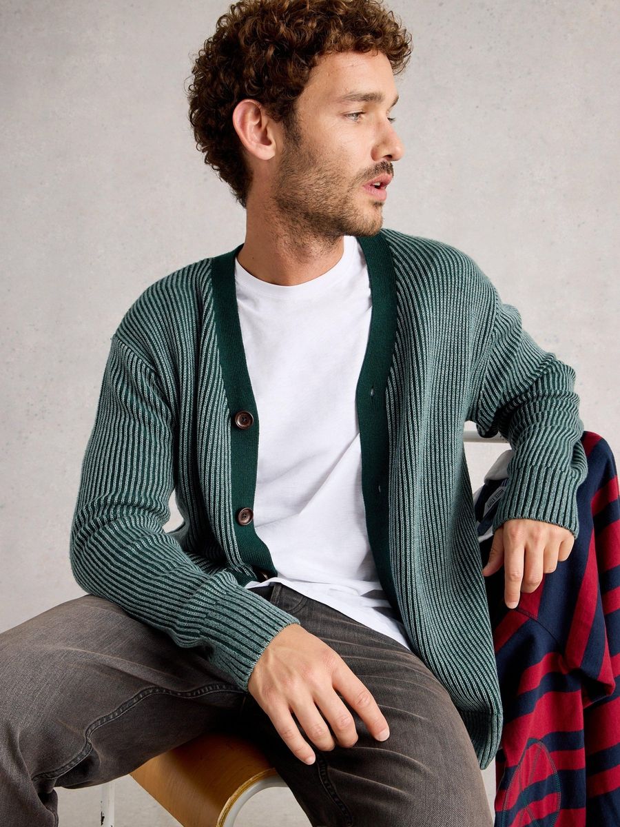 Gestreifte Strickjacke mit Knöpfen