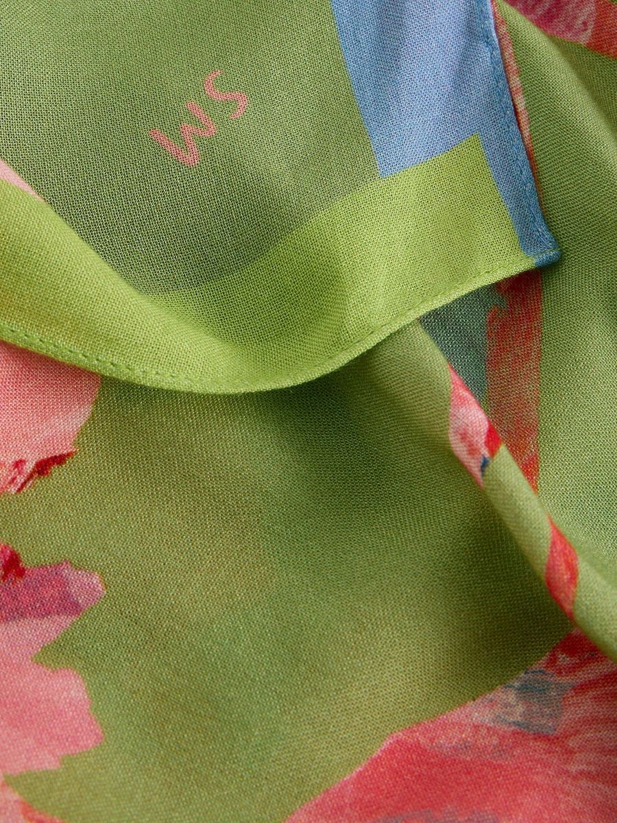 Leichter Viskose Schal mit Blumendruck