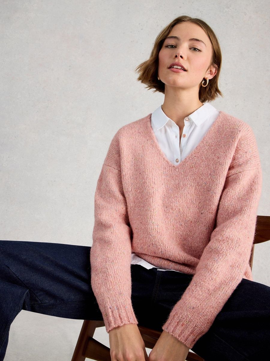Gemütlicher Strickpullover mit V-Ausschnitt