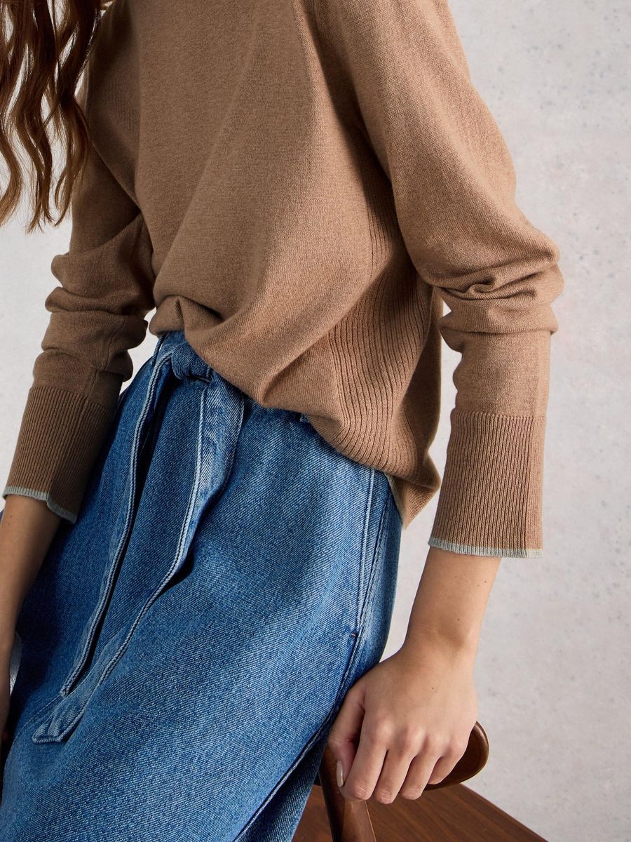 Klassischer Feinstrick-Pullover