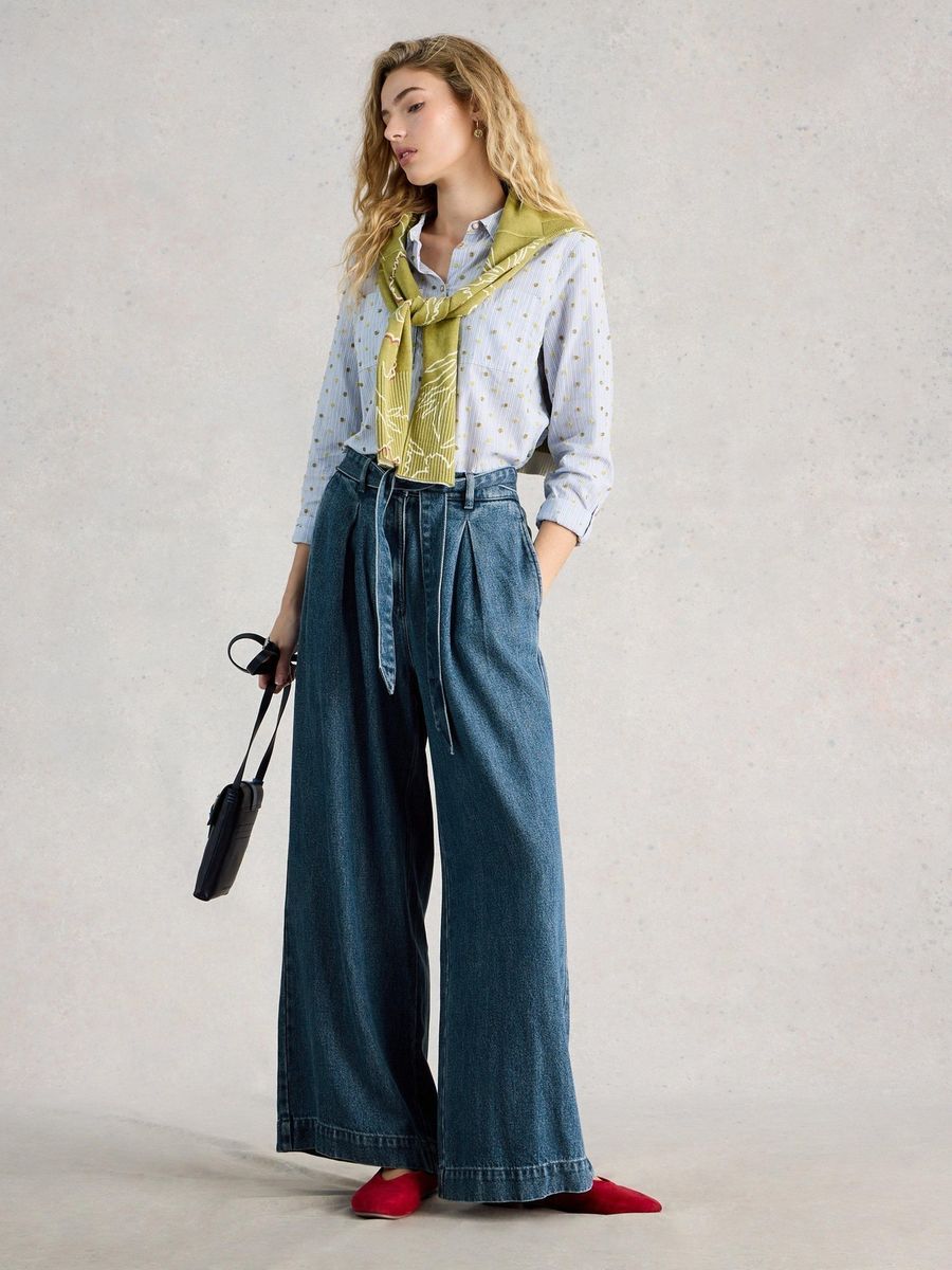 Weite Denim Jeans mit Gürtel