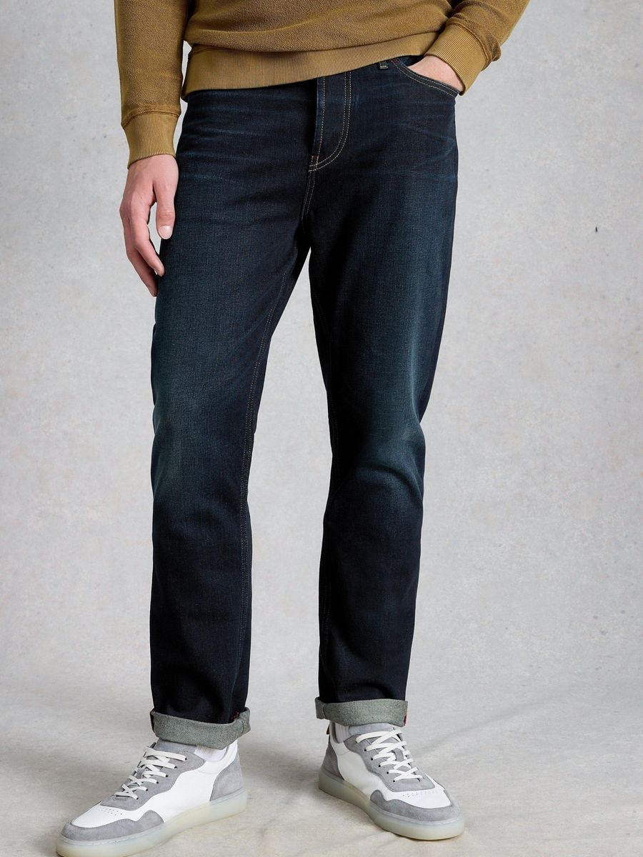 Jeans mit geradem Bein in dunkler Waschung