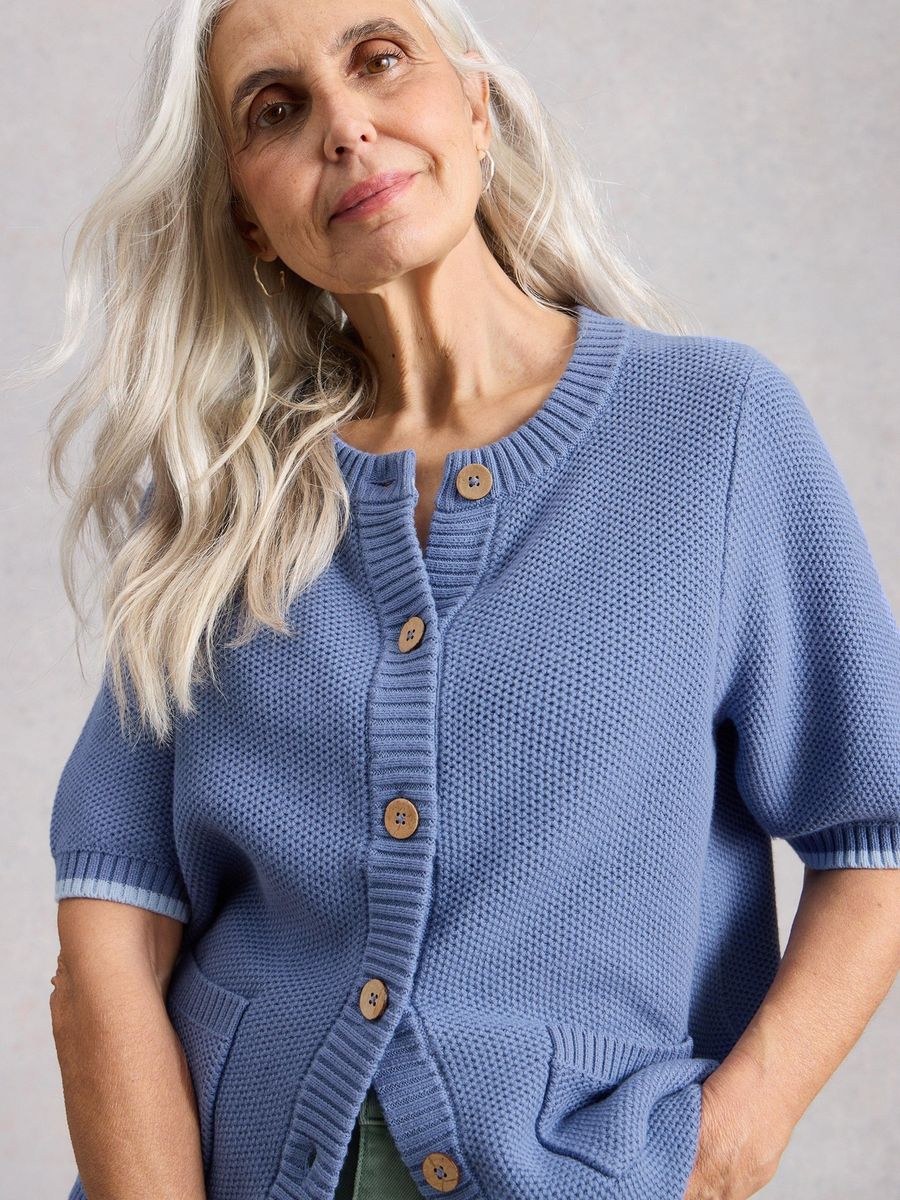 Gestreifte Kurzarm-Strickjacke aus Baumwolle