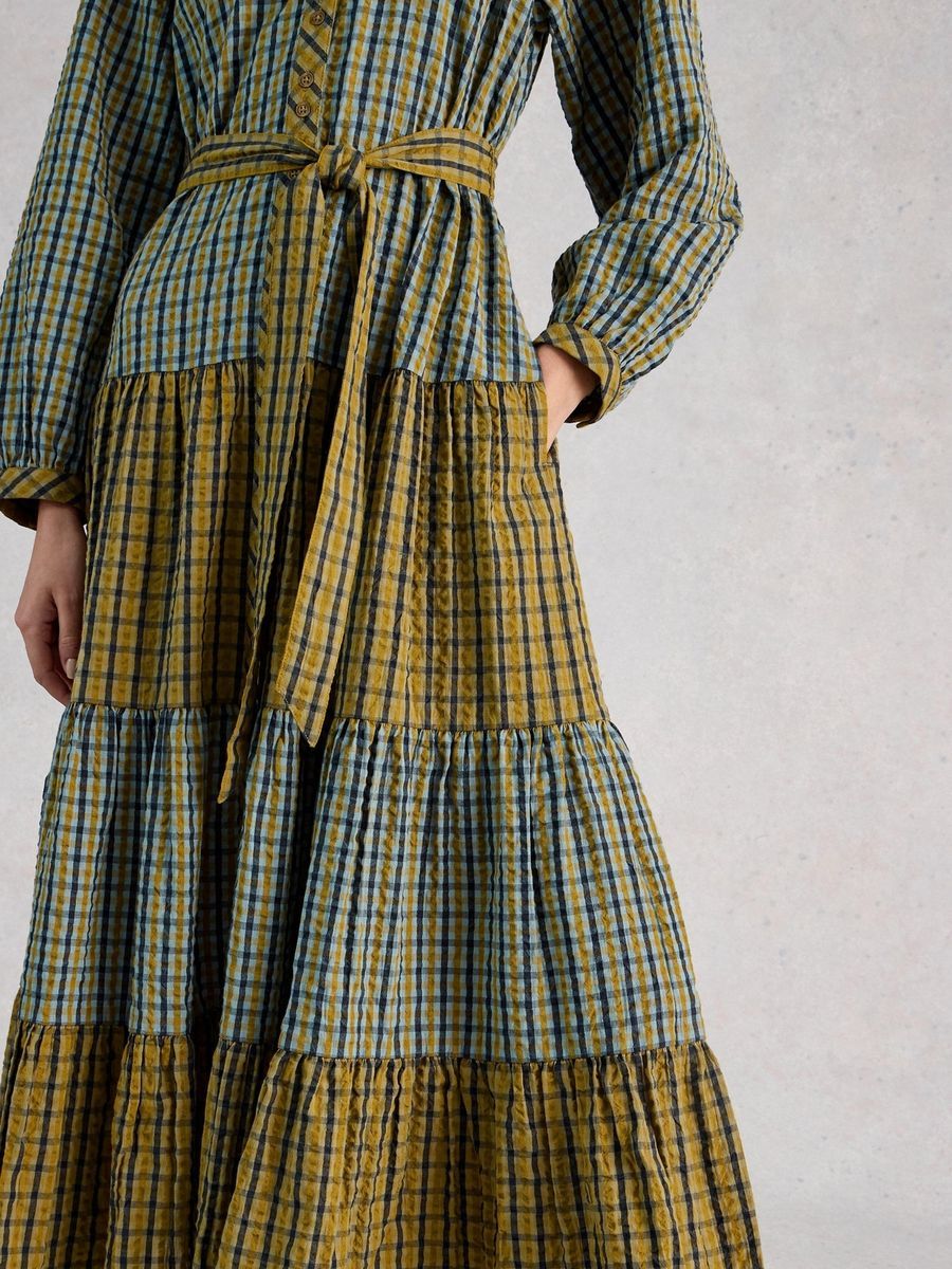 Gestreiftes Midi-Stufenkleid mit Gürtel