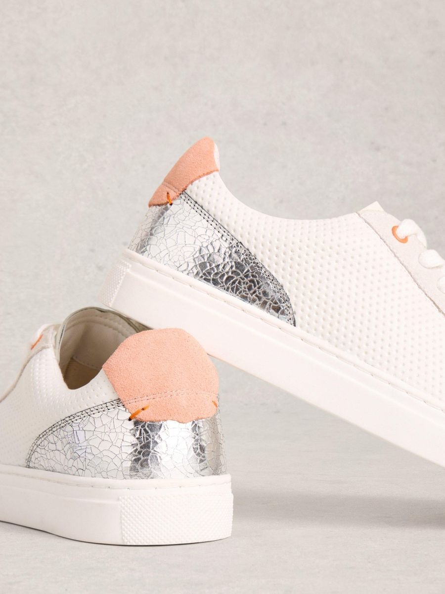 Perforierte Leder Freizeitsneakers