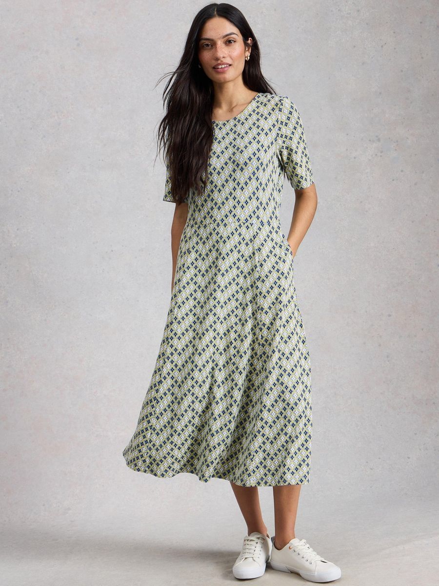 Gemustertes Midikleid mit kurzen Ärmeln