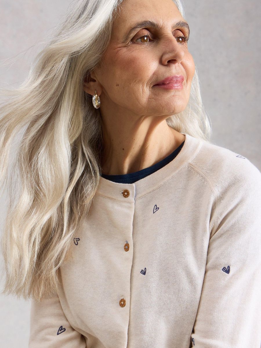 Bestickte Strickjacke aus Bio-Baumwolle