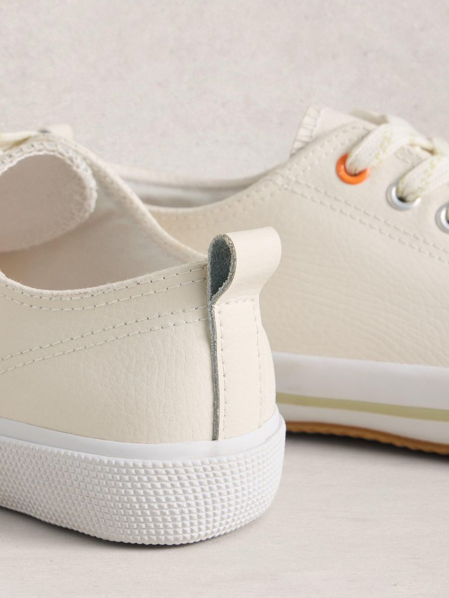 Off-White Leder-Look Schnürschuhe