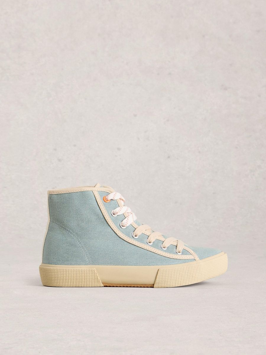 Hi-Top Sneaker aus recycelter Baumwolle