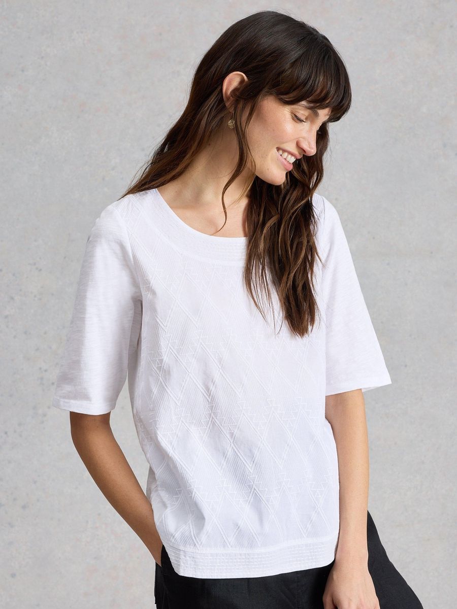 Besticktes Bio-Baumwoll-T-Shirt