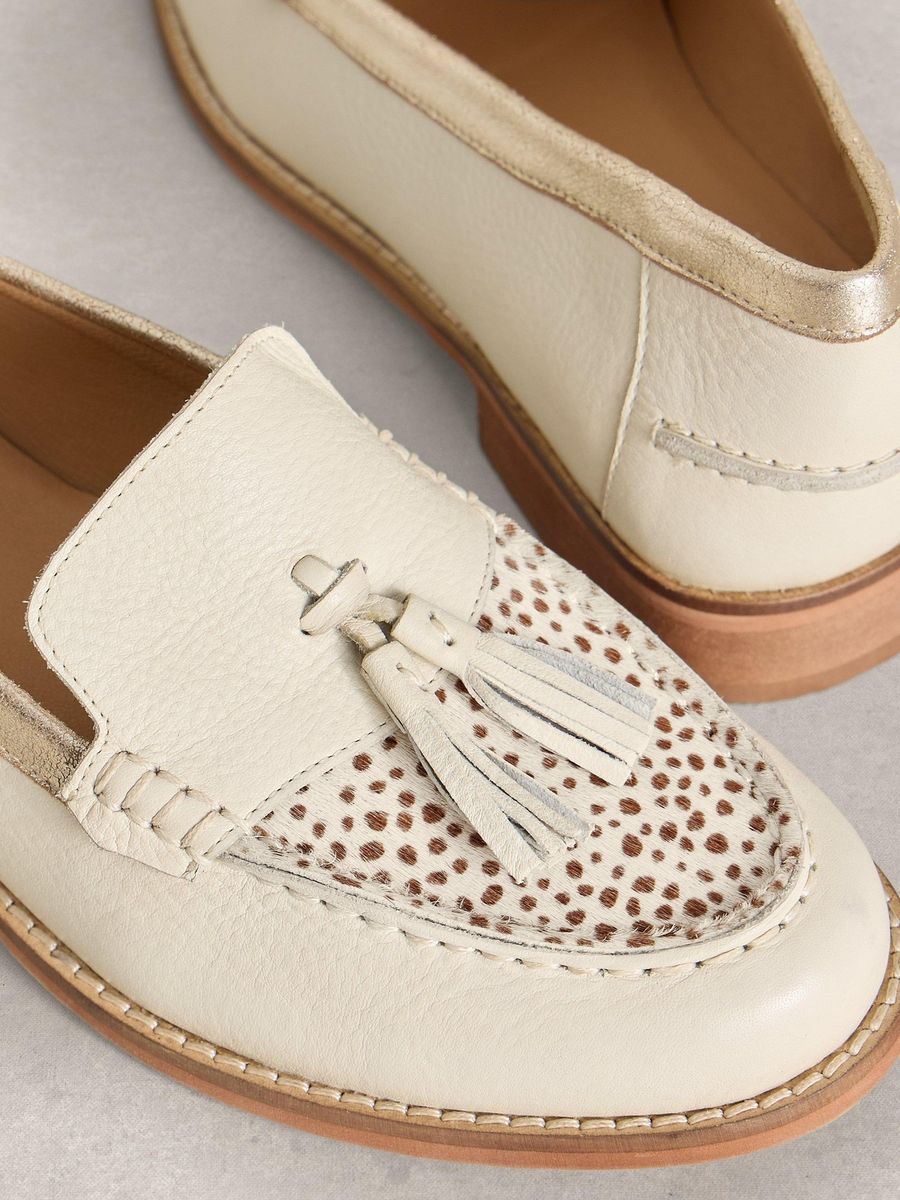 Eleganter Quastenloafer mit Metallic-Besatz