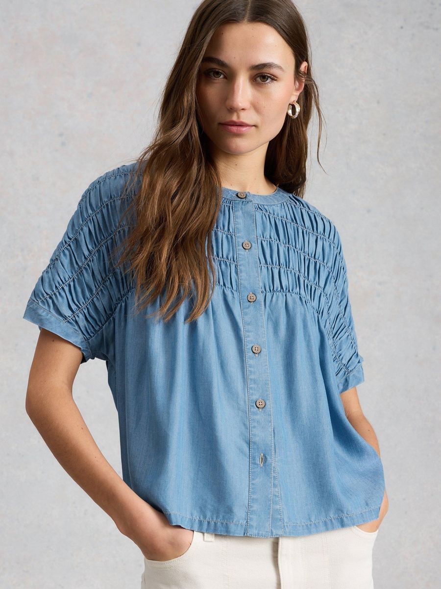 Gerafftes Chambray-Knopfleistentop