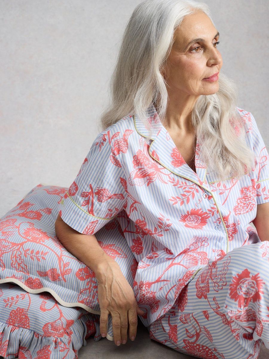 Kurzärmeliges Pyjamaoberteil mit Blumenmuster