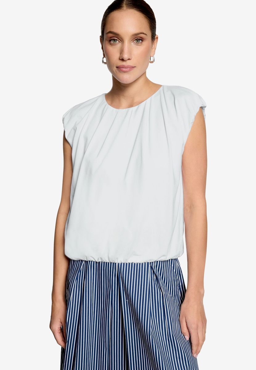 Minimalistische Kurzbluse mit Raffungen