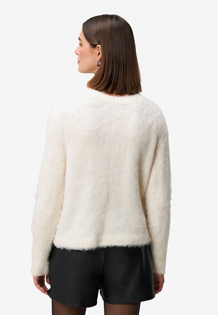 Pullover mit Rückenausschnitt