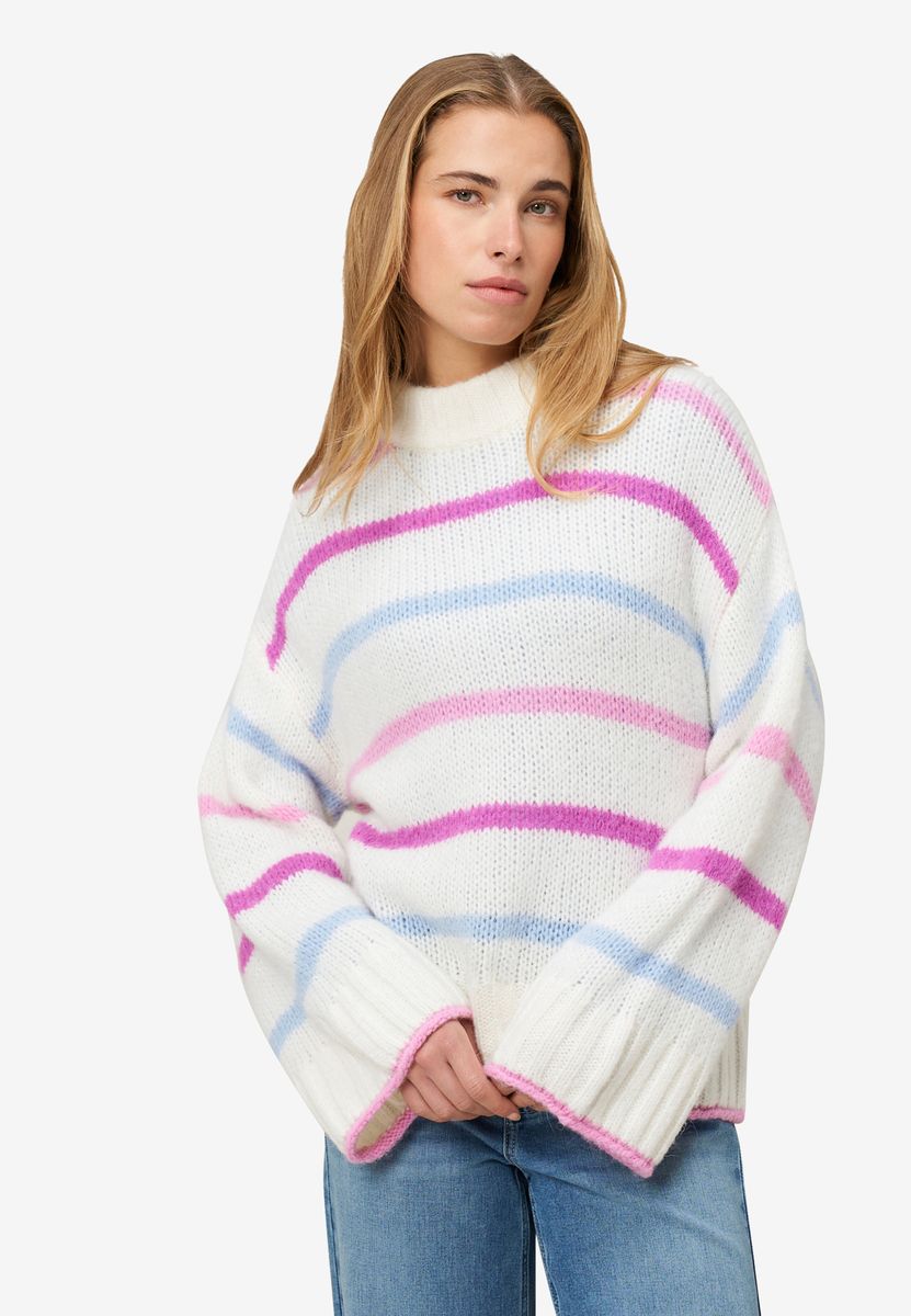 Grobstrickpullover mit Streifen