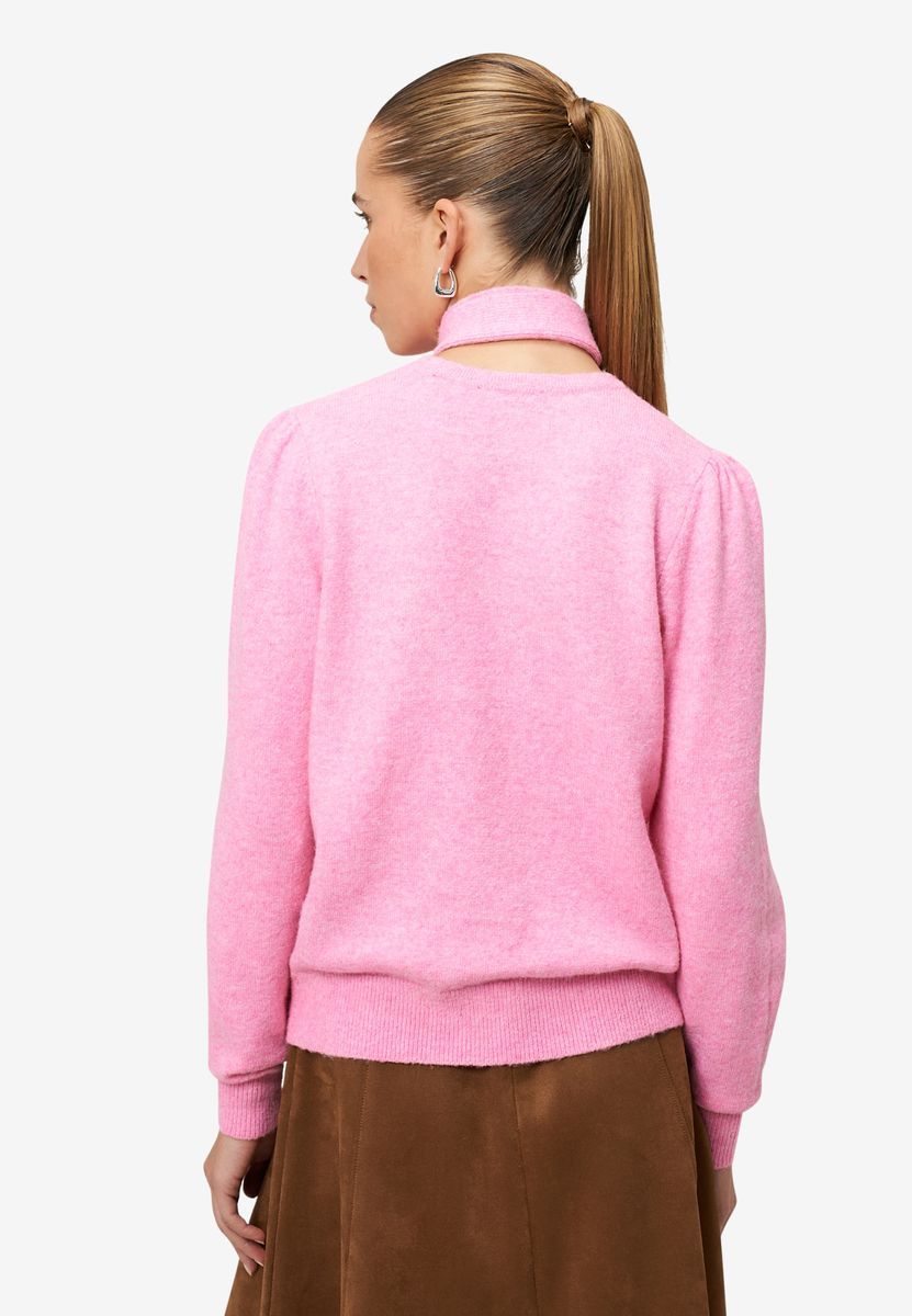 Pullover mit Strickhalstuch