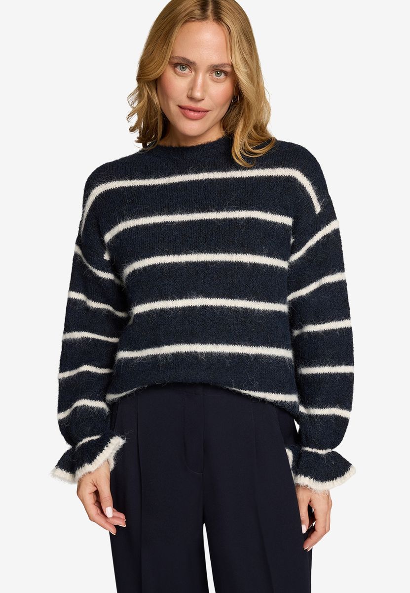 Gestreifter Flauschstrickpullover mit Volant-Details