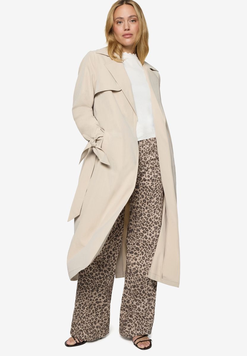 Klassischer Trenchcoat mit Ärmelgürtel