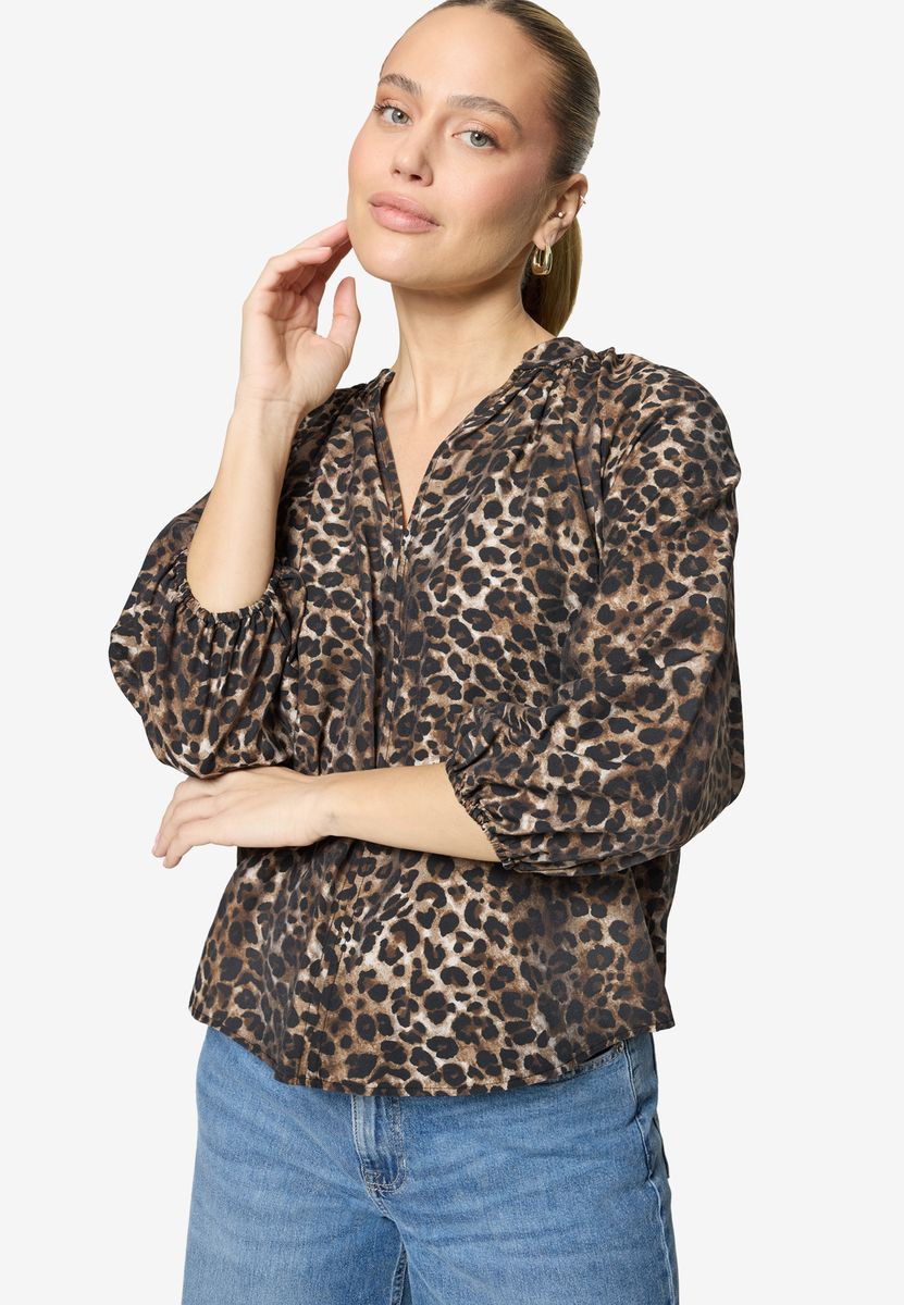 Locker geschnittene Schlupfbluse mit Leoprint