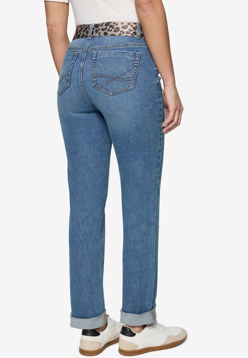 Hochtaillierte Jeans mit geradem Bein und Gürtel