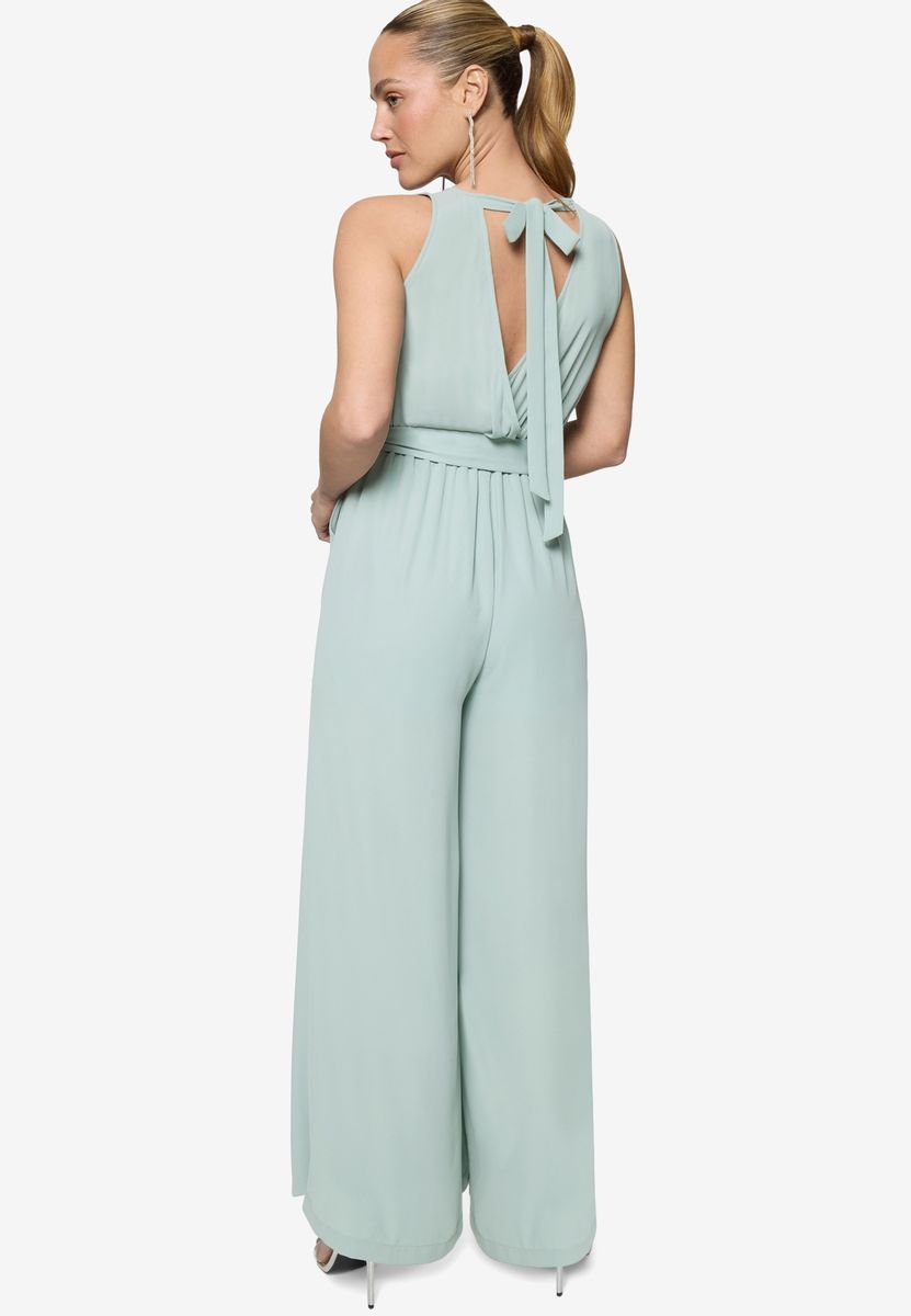 Ärmelloser Jumpsuit mit weitem Bein