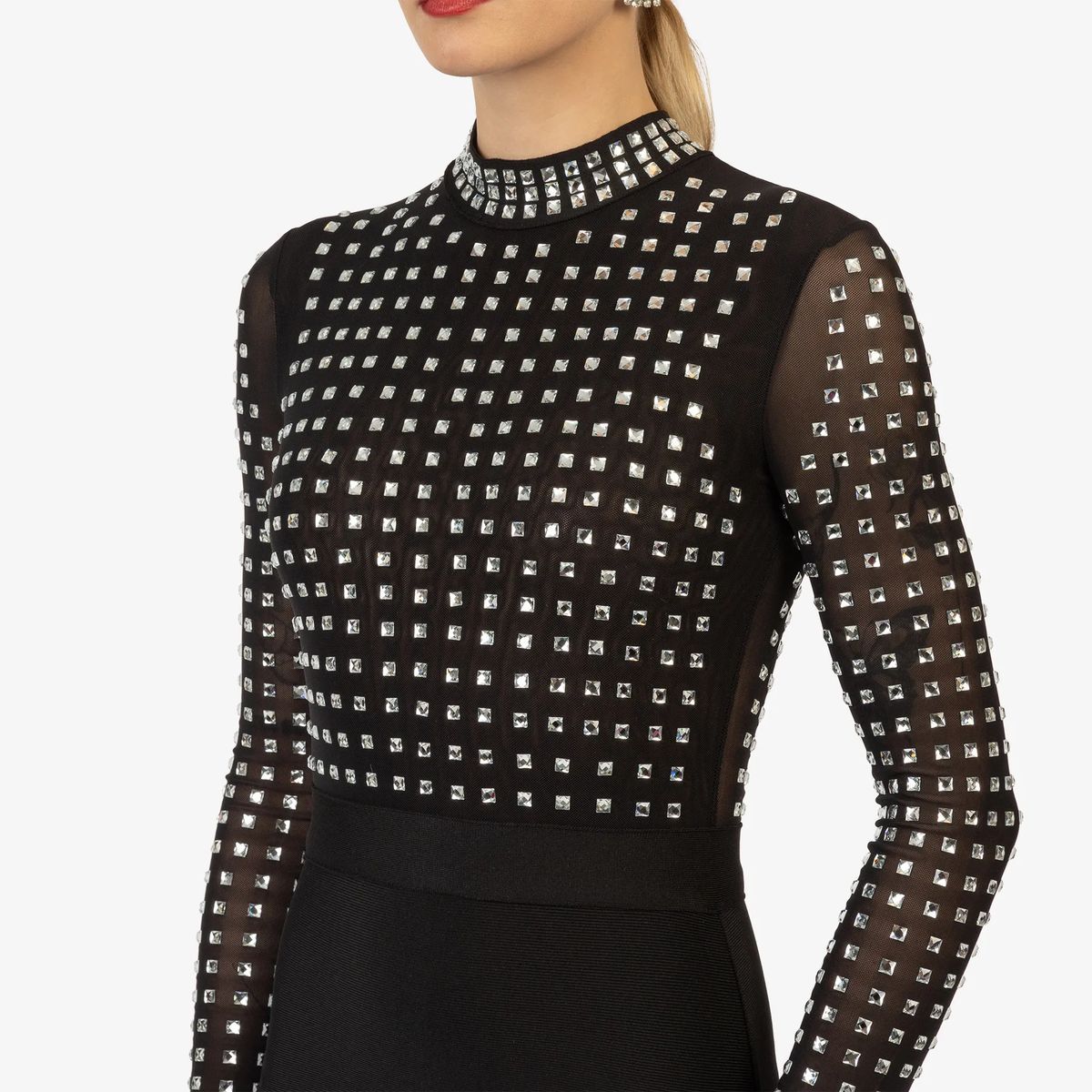 Elegantes Maxi-Kleid mit Nietenbesatz