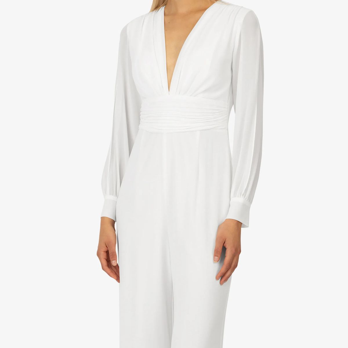 Eleganter Jumpsuit mit langen Ärmeln in Weiß
